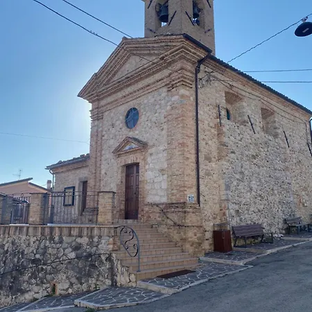 Cascina Nella Campagna Abruzzese Casa vacanze Isola del Gran Sasso dʼItalia