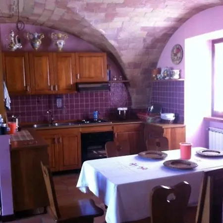 Cascina Nella Campagna Abruzzese *